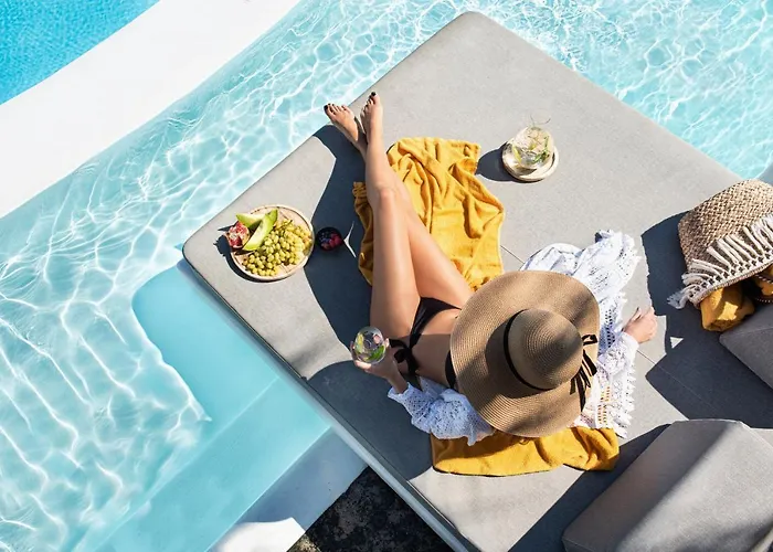 Santorini Kastelli Kamári