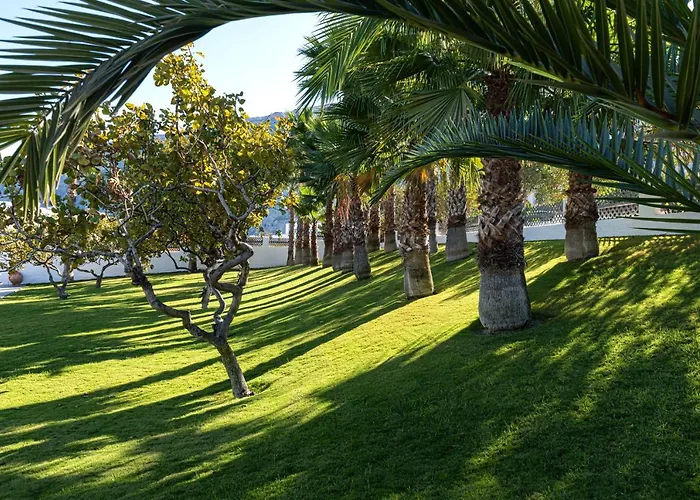 サントリーニ カステリ ホテル