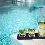 Santorini Kastelli 5*